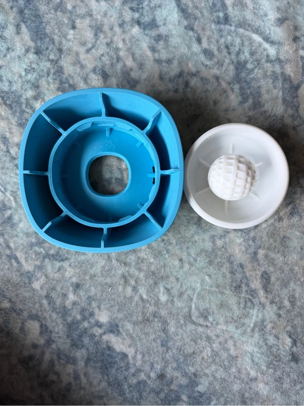 Yipetor Slow Feeder Dog Bowls for Liquid Treat
